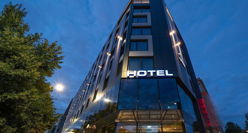 Hotel Q